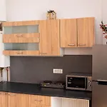 Heart Of Downtown 3 Rooms Apartment Self Check In